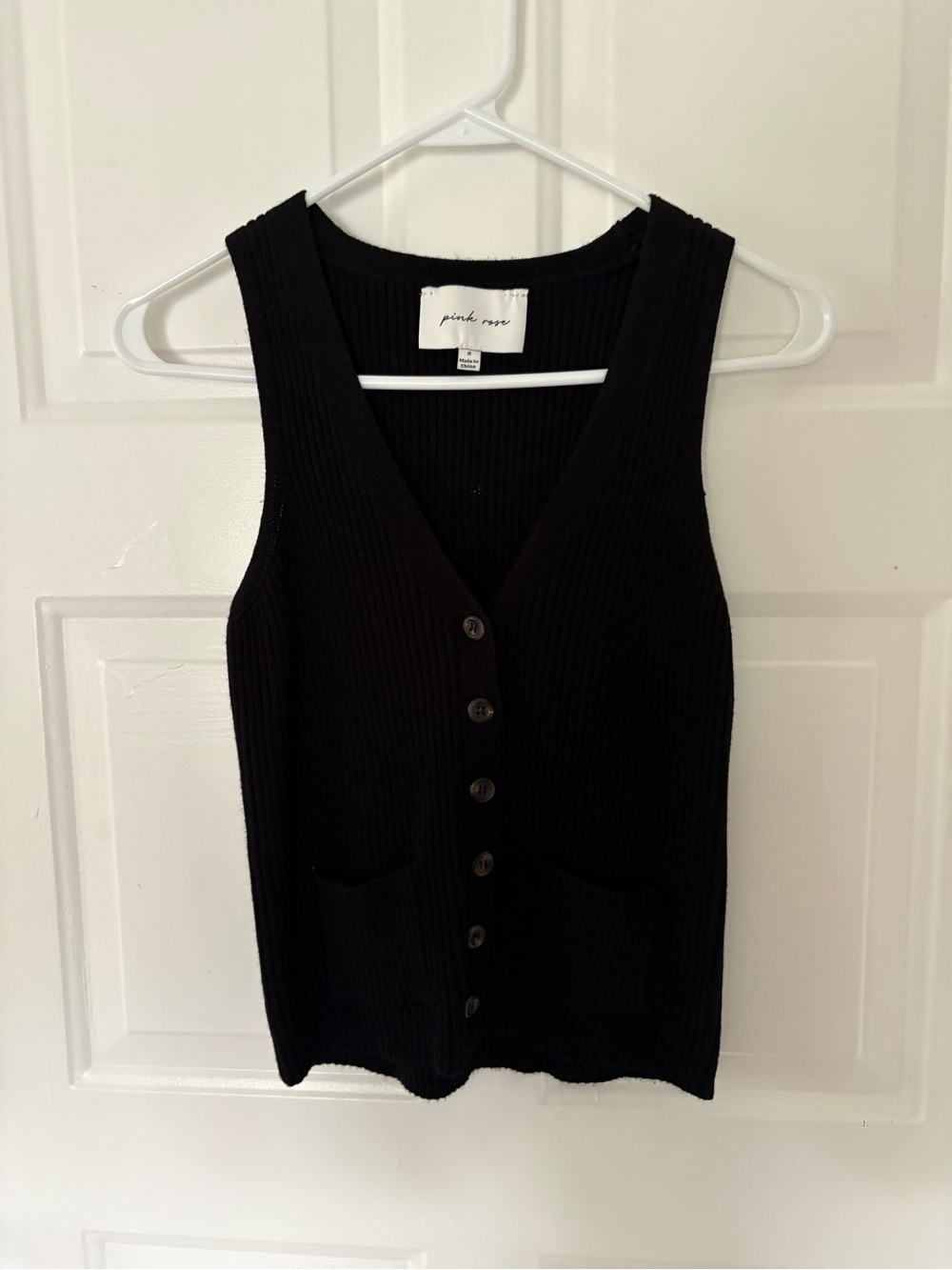 pink rose Black Ribbed Button-Front vest